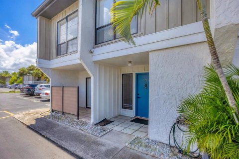 Townhouse in Sarasota, Florida 4 bedrooms, 151.43 sq.m. № 1857670 - photo 2