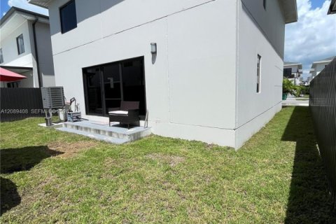 Casa en venta en Florida City, Florida, 5 dormitorios, 168.15 m2 № 2370323 - foto 24