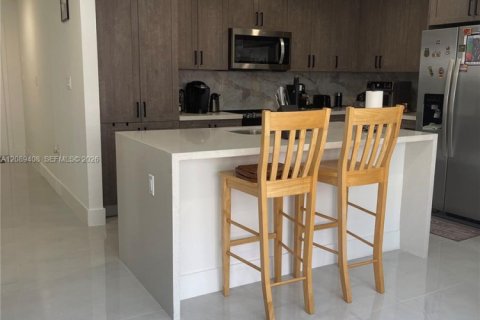 Casa en venta en Florida City, Florida, 5 dormitorios, 168.15 m2 № 2370323 - foto 8