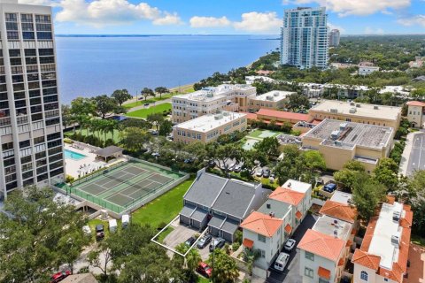 Touwnhouse à vendre à Tampa, Floride: 3 chambres, 188.78 m2 № 1909579 - photo 30