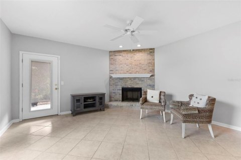 Touwnhouse à vendre à Tampa, Floride: 3 chambres, 188.78 m2 № 1909579 - photo 5