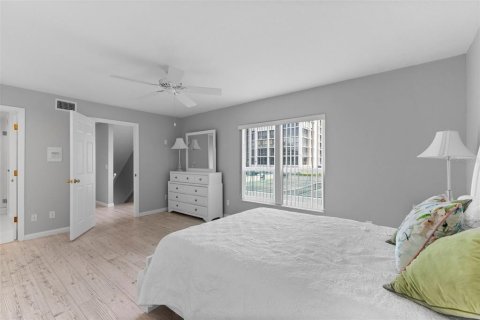 Touwnhouse à vendre à Tampa, Floride: 3 chambres, 188.78 m2 № 1909579 - photo 16