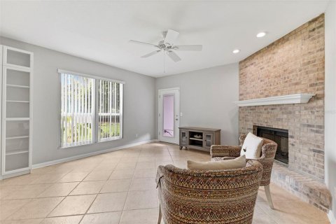 Touwnhouse à vendre à Tampa, Floride: 3 chambres, 188.78 m2 № 1909579 - photo 4