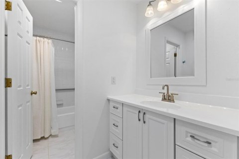 Touwnhouse à vendre à Tampa, Floride: 3 chambres, 188.78 m2 № 1909579 - photo 19