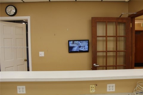 Commercial property in Sunrise, Florida № 1875445 - photo 21
