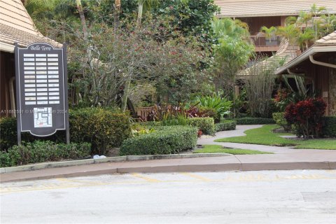 Commercial property in Sunrise, Florida № 1875445 - photo 2
