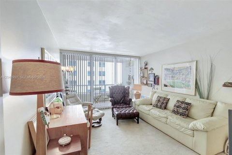 Condominio en venta en Miami Beach, Florida, 2 dormitorios, 125.42 m2 № 2185944 - foto 20