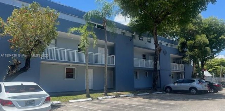 Studio à Condo à Miami, Floride № 1746276