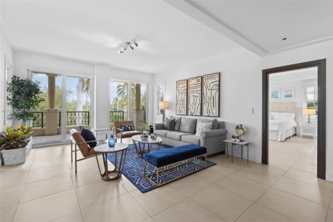 Condo in Miami Beach, Florida, 2 bedrooms  № 2016611 - photo 10
