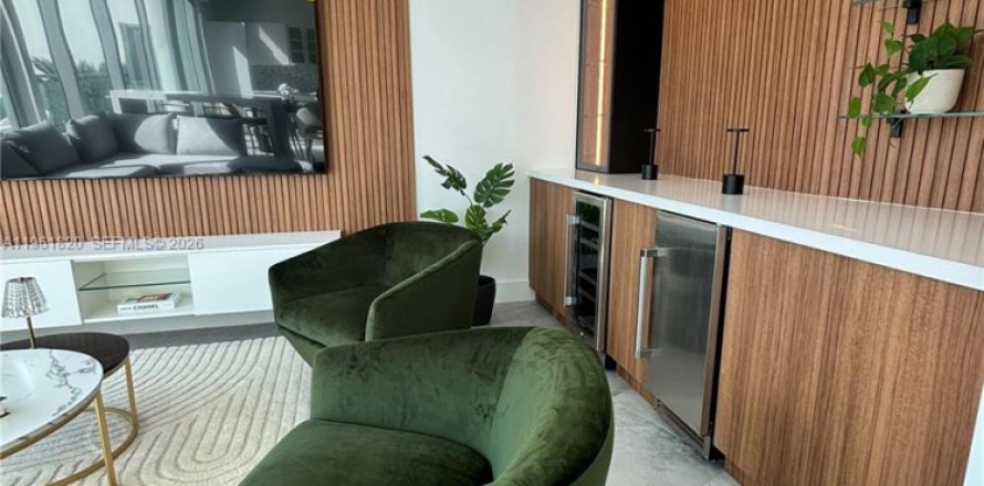 Appartement à Miami, Floride 2 chambres, 140.1 m2 № 2024784