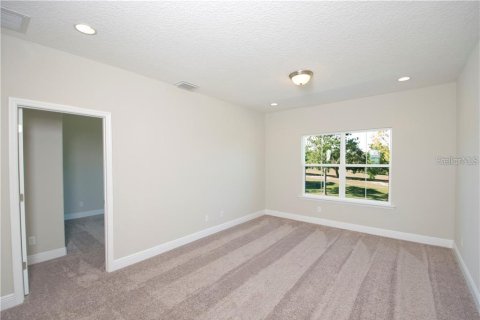 Townhouse in Groveland, Florida 3 bedrooms, 161.65 sq.m. № 2110254 - photo 15