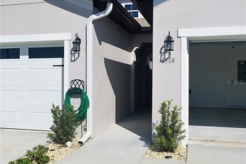 Townhouse in Groveland, Florida 3 bedrooms, 161.65 sq.m. № 2110254 - photo 3