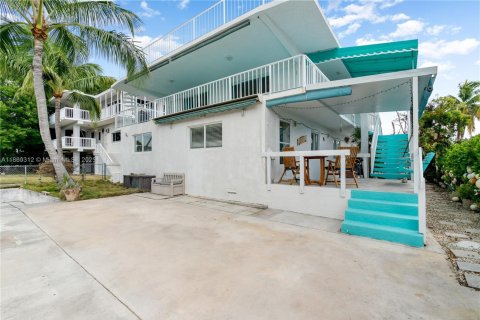 House in Key Largo, Florida 4 bedrooms, 289.86 sq.m. № 1890114 - photo 5