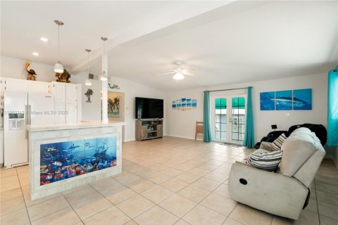House in Key Largo, Florida 4 bedrooms, 289.86 sq.m. № 1890114 - photo 9