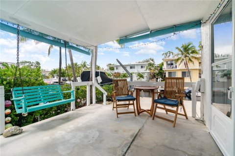 House in Key Largo, Florida 4 bedrooms, 289.86 sq.m. № 1890114 - photo 24
