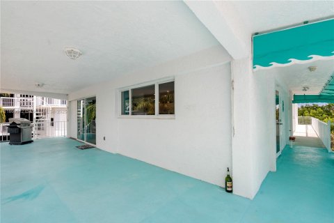 House in Key Largo, Florida 4 bedrooms, 289.86 sq.m. № 1890114 - photo 6