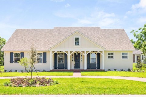 Casa en venta en Lakeland, Florida, 4 dormitorios, 292.92 m2 № 1628374 - foto 1