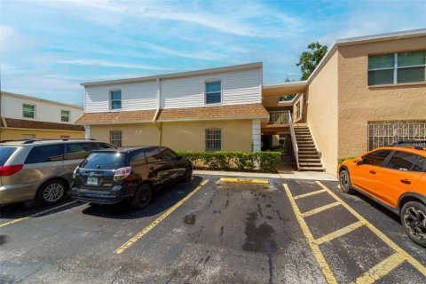 Copropriété à vendre à Tampa, Floride: 2 chambres, 88.26 m2 № 1901392 - photo 23