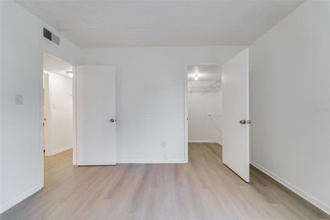 Copropriété à vendre à Tampa, Floride: 2 chambres, 88.26 m2 № 1901392 - photo 16