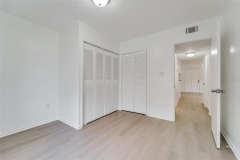 Copropriété à vendre à Tampa, Floride: 2 chambres, 88.26 m2 № 1901392 - photo 22
