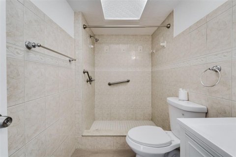 Copropriété à vendre à Tampa, Floride: 2 chambres, 88.26 m2 № 1901392 - photo 19
