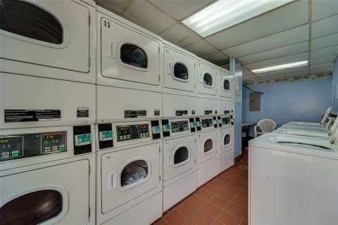 Copropriété à vendre à Tampa, Floride: 2 chambres, 88.26 m2 № 1901392 - photo 25