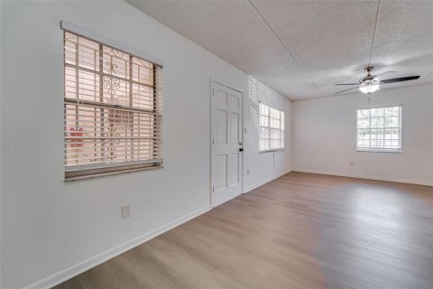 Copropriété à vendre à Tampa, Floride: 2 chambres, 88.26 m2 № 1901392 - photo 3