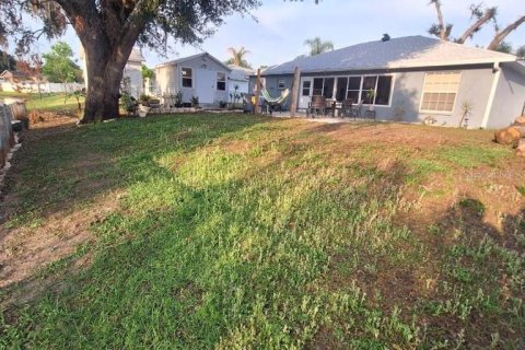Casa en venta en Zephyrhills, Florida, 3 dormitorios, 129.69 m2 № 1685028 - foto 19