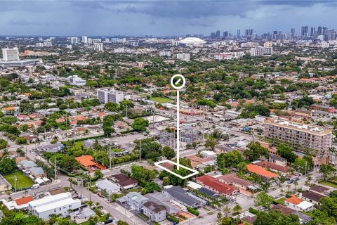 Propiedad comercial en venta en Miami, Florida, 142.6 m2 № 2072055 - foto 3