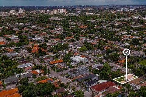 Propiedad comercial en venta en Miami, Florida, 142.6 m2 № 2072055 - foto 5