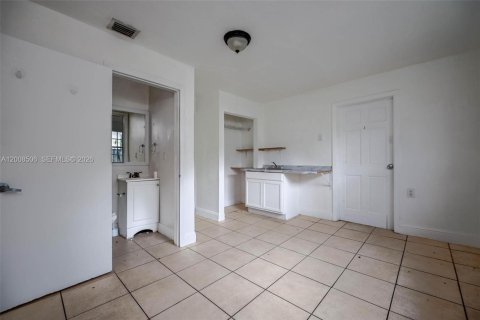Propiedad comercial en venta en Miami, Florida, 142.6 m2 № 2072055 - foto 11