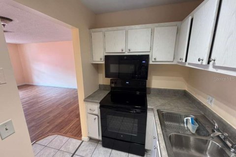 Copropriété à louer à Saint Petersburg, Floride: 1 chambre, 60.94 m2 № 2112417 - photo 3