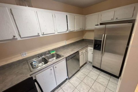 Copropriété à louer à Saint Petersburg, Floride: 1 chambre, 60.94 m2 № 2112417 - photo 2