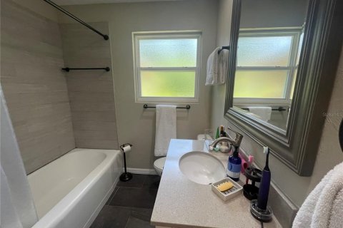 Villa ou maison à louer à Gainesville, Floride: 3 chambres, 134.34 m2 № 2157757 - photo 13