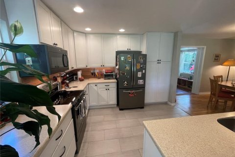Villa ou maison à louer à Gainesville, Floride: 3 chambres, 134.34 m2 № 2157757 - photo 6