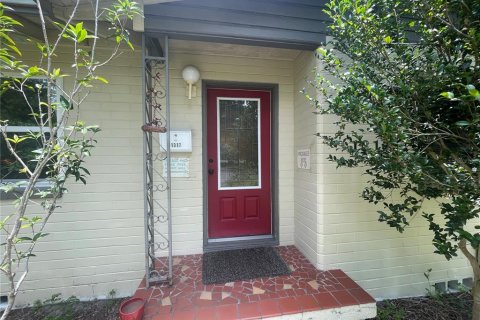 Villa ou maison à louer à Gainesville, Floride: 3 chambres, 134.34 m2 № 2157757 - photo 2
