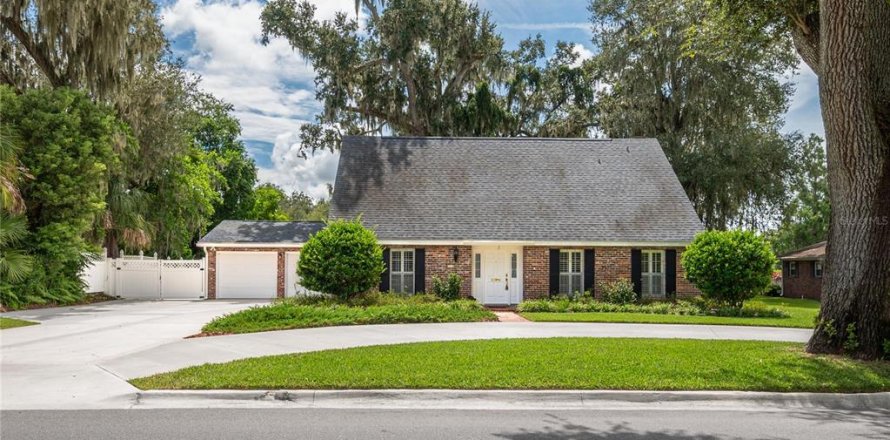 Villa ou maison à Bartow, Floride 3 chambres, 285.4 m2 № 1899745