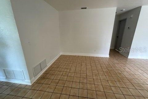 Casa en alquiler en Daytona Beach, Florida, 3 dormitorios, 142.7 m2 № 1876667 - foto 10