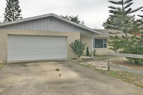 Casa en alquiler en Daytona Beach, Florida, 3 dormitorios, 142.7 m2 № 1876667 - foto 1