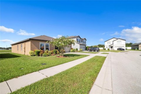 Villa ou maison à vendre à Winter Haven, Floride: 4 chambres, 185.06 m2 № 1807395 - photo 4
