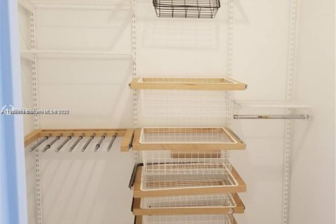 Copropriété à louer à North Bay Village, Floride: 53.6 m2 № 1967422 - photo 19