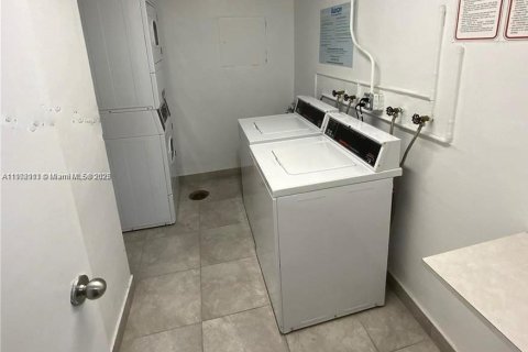 Copropriété à louer à North Bay Village, Floride: 53.6 m2 № 1967422 - photo 21