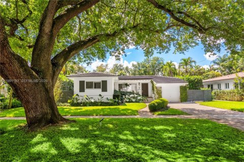 Villa ou maison à vendre à Miami Shores, Floride: 3 chambres, 119.57 m2 № 2064795 - photo 2