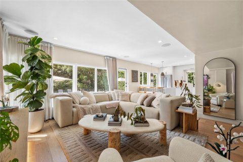 Villa ou maison à vendre à Miami Shores, Floride: 3 chambres, 119.57 m2 № 2064795 - photo 15