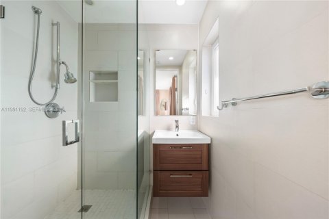 Villa ou maison à vendre à Miami Shores, Floride: 3 chambres, 119.57 m2 № 2064795 - photo 24