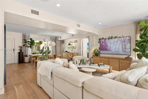 Villa ou maison à vendre à Miami Shores, Floride: 3 chambres, 119.57 m2 № 2064795 - photo 20