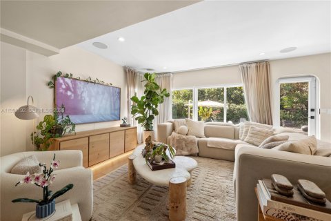 Villa ou maison à vendre à Miami Shores, Floride: 3 chambres, 119.57 m2 № 2064795 - photo 14