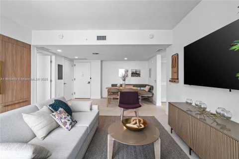Condo in Miami, Florida, 2 bedrooms  № 1937548 - photo 19
