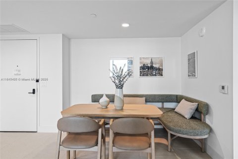 Copropriété à louer à Miami, Floride: 2 chambres, 96.99 m2 № 1937548 - photo 15