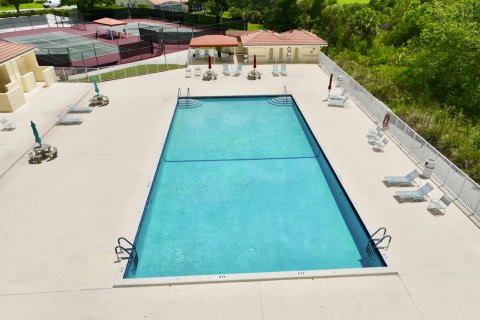 Villa ou maison à vendre à Palm City, Floride: 2 chambres, 135.73 m2 № 1185595 - photo 1